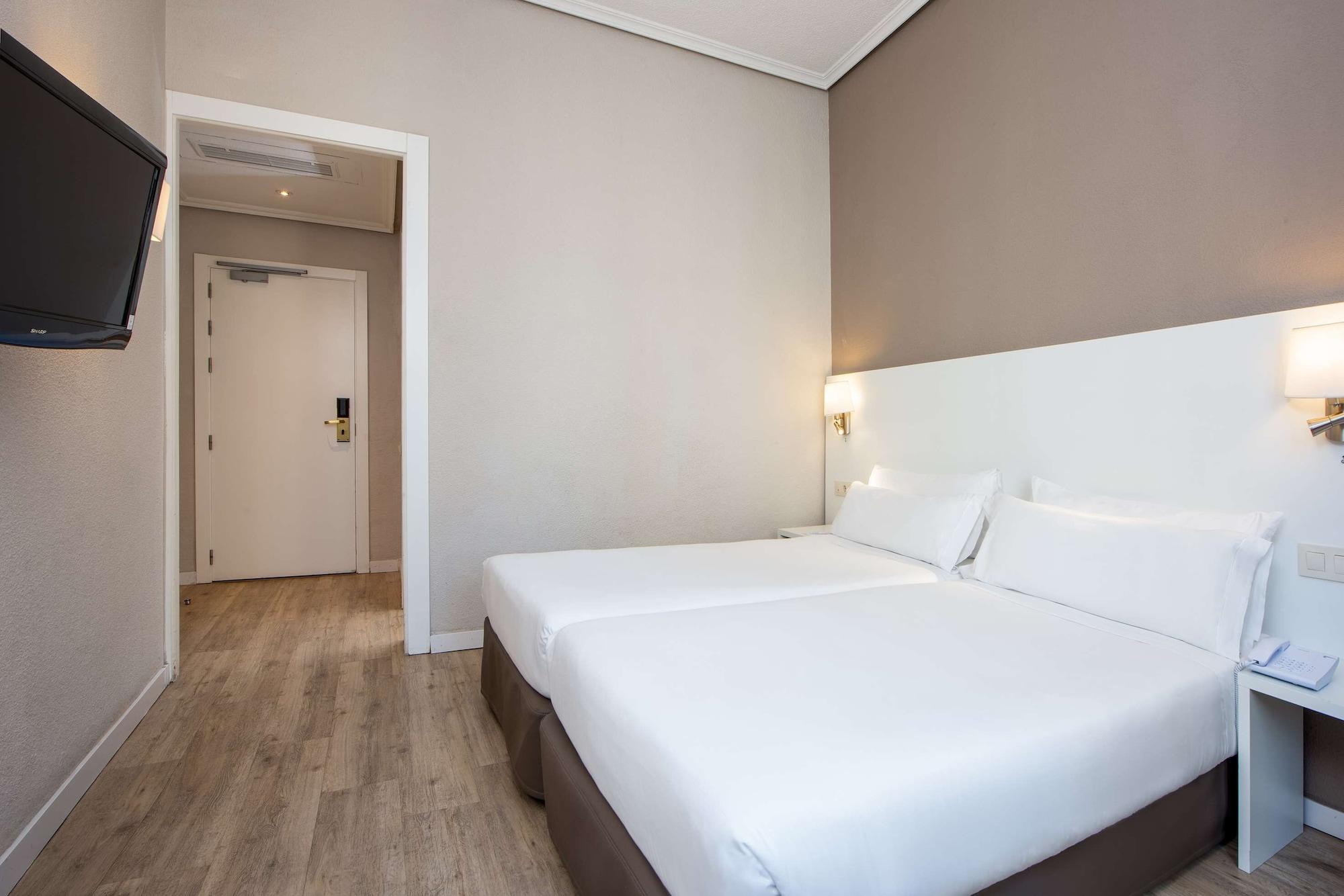 Hotel Madrid Gran Via 25, Affiliated By Melia Exterior foto